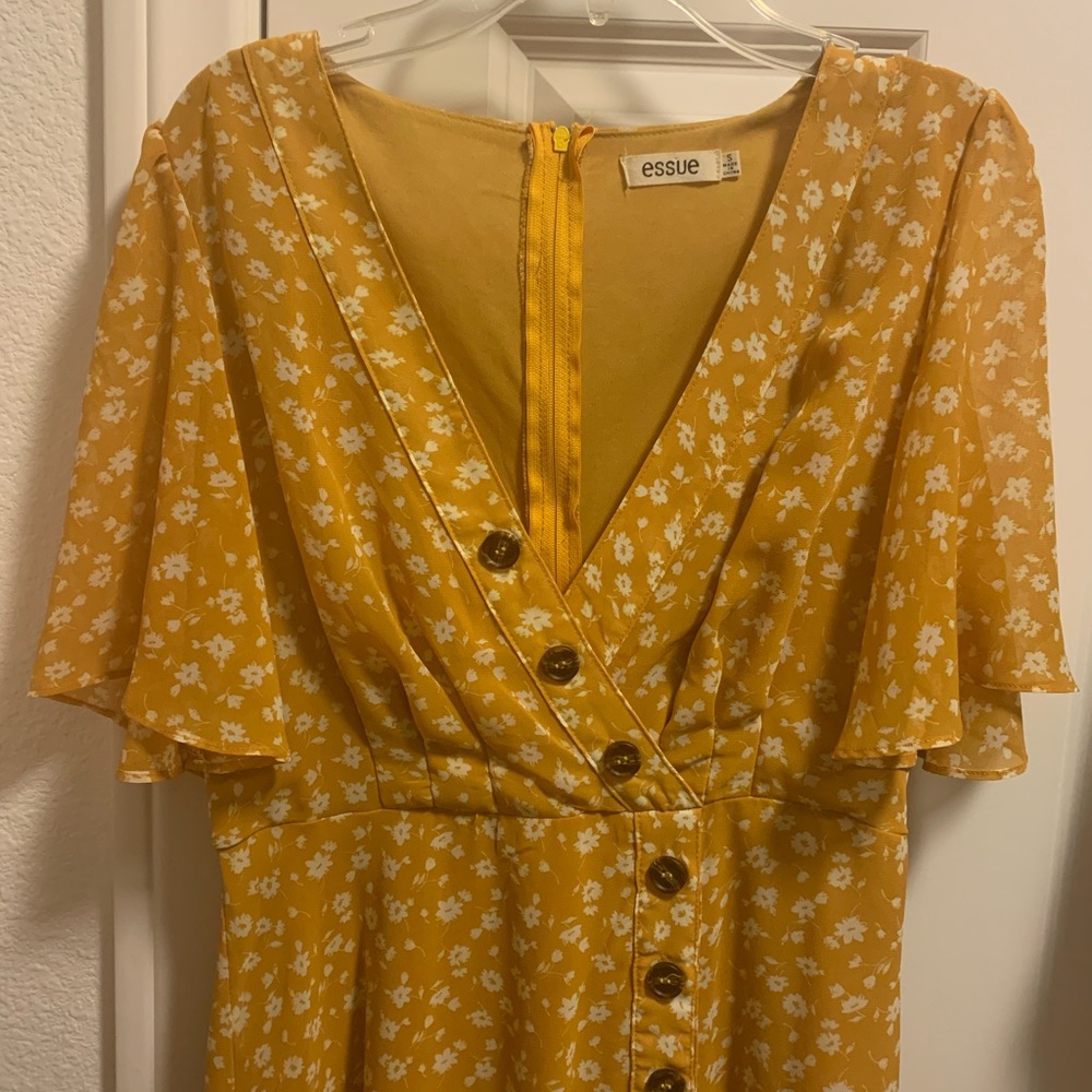 Long buttoned floral dress (yellow, white flowers)
